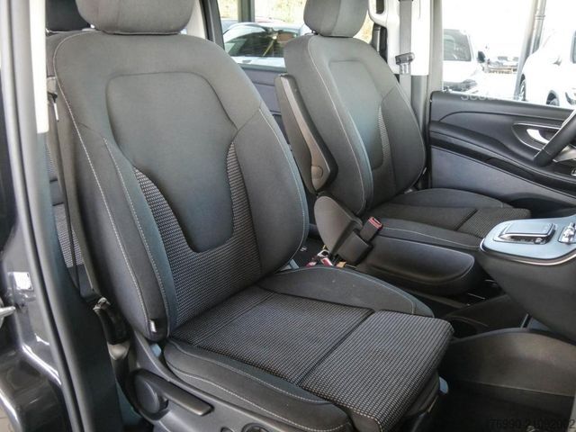 Minibus MERCEDES-BENZ V 220 d STYLE Lang NAVI DISTR KAM AHK SHZ LM DAB