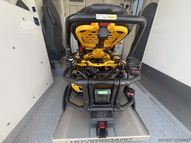Ambulans MAN TGE 180 50 180pk Automaat 50 AMBULANCE INCL STR...