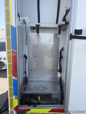 Ambulans MAN TGE 180 50 180pk Automaat 50 AMBULANCE INCL STR...