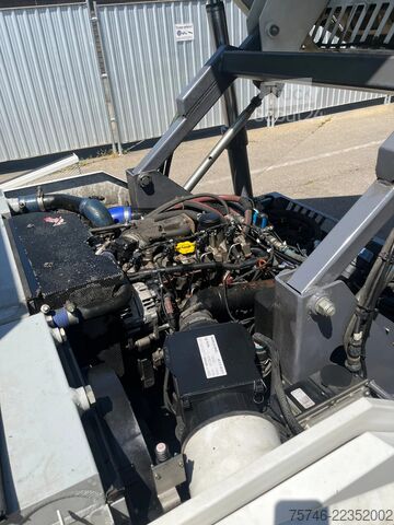 Kehrmaschine Dulevo Dulevo 3000T, Kehrmaschine, selbstf. Arbeitsmas...