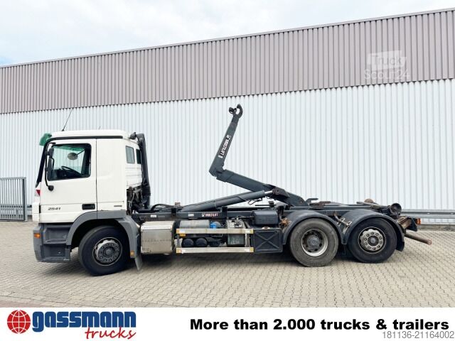 Camión portacontenedores de gancho HIAB LHS26256 Abrollanlage