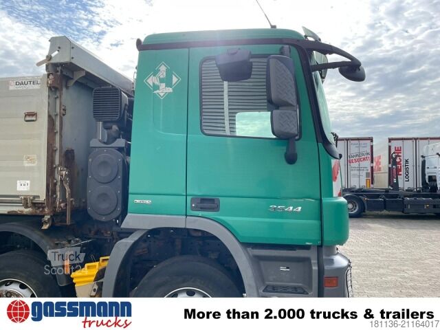 Châssis de camion Mercedes-Benz Actros MP III 3544/8x4/4, 3 Pedale