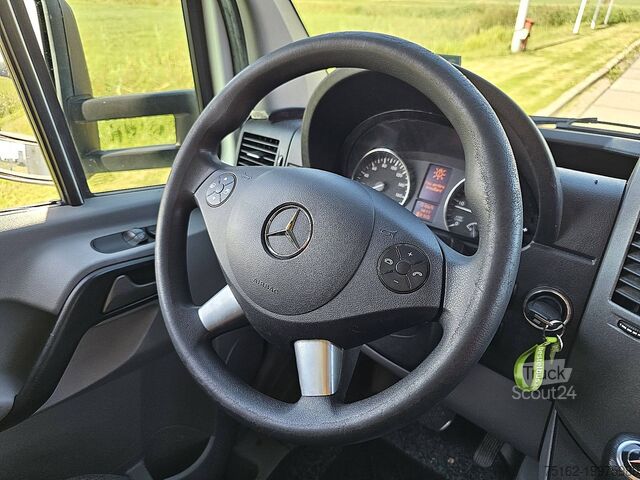 Resväska MERCEDES-BENZ SPRINTER 516 automaat EURO6
