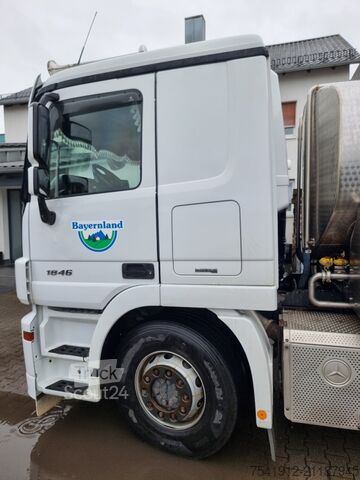 Camion de collecte du lait Mercedes-Benz Actros 1846 MP3