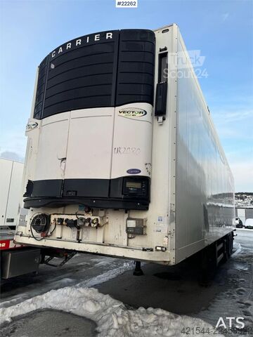  Schmitz Cargobull box semi-trailer with Carrier unit