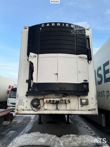  Schmitz Cargobull box semi-trailer with Carrier unit