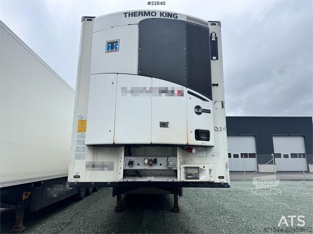  Schmitz Cargobull box semi-trailer with refrigeration unit and load