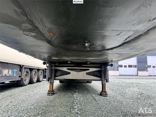  Schmitz Cargobull box semi-trailer with refrigeration unit and load