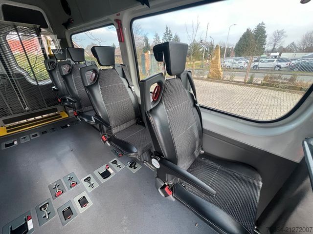 Minibus VOLKSWAGEN Crafter 2.0 Tdi 80kw L2H2 9 Sitze + Lift + Klima