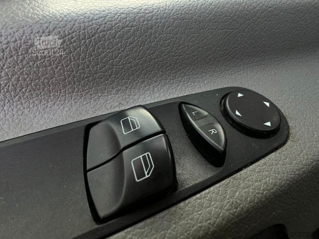 Minibus VOLKSWAGEN Crafter 2.0 Tdi 80kw L2H2 9 Sitze + Lift + Klima