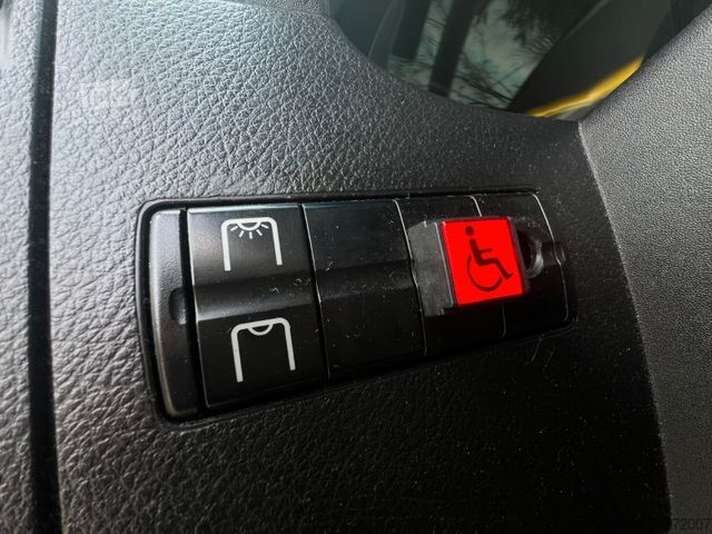 Minibus VOLKSWAGEN Crafter 2.0 Tdi 80kw L2H2 9 Sitze + Lift + Klima