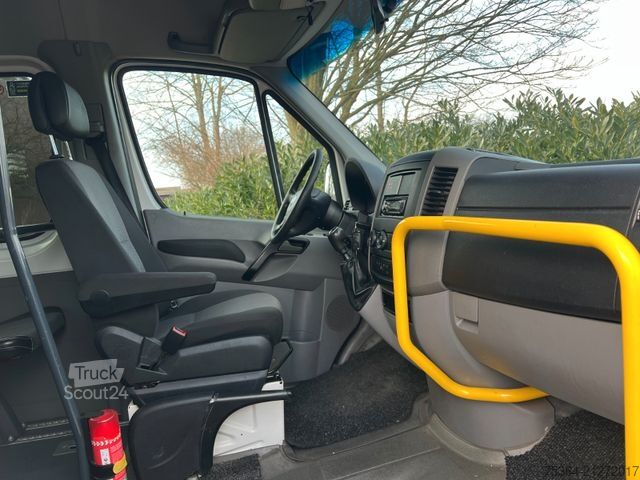 Minibus VOLKSWAGEN Crafter 2.0 Tdi 80kw L2H2 9 Sitze + Lift + Klima