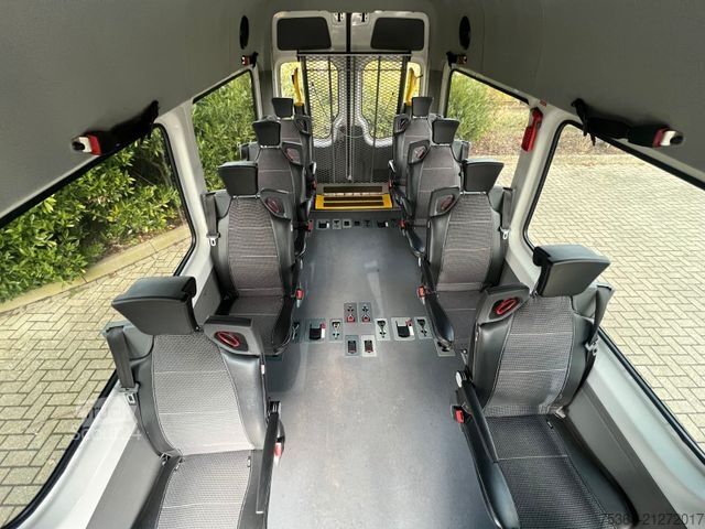 Minibus VOLKSWAGEN Crafter 2.0 Tdi 80kw L2H2 9 Sitze + Lift + Klima