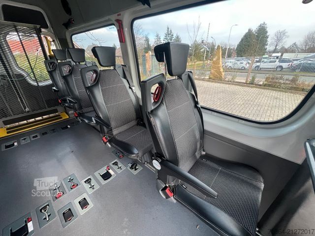 Minibus VOLKSWAGEN Crafter 2.0 Tdi 80kw L2H2 9 Sitze + Lift + Klima