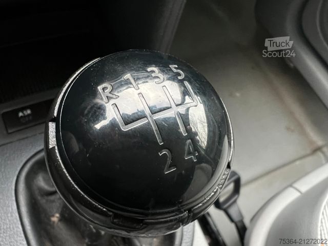 Minibus VOLKSWAGEN Caddy 1.9 TDi 77 KW L1H1 Ahk Schiebetür Euro 4