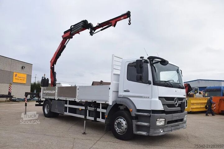 Laadplatform Mercedes-Benz Axor 1829 + Fassi 135 Flygip