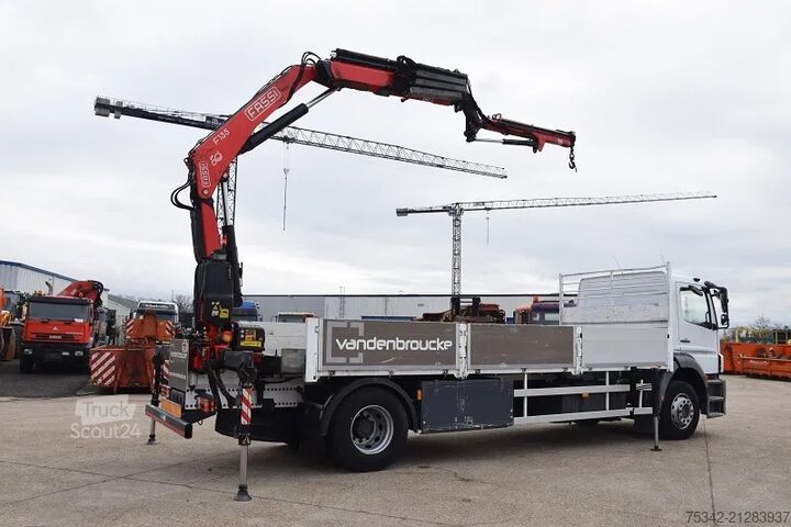 Laadplatform Mercedes-Benz Axor 1829 + Fassi 135 Flygip