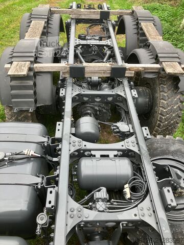 Camião camper Mercedes-Benz Zetros 6x4 Fahrgestell