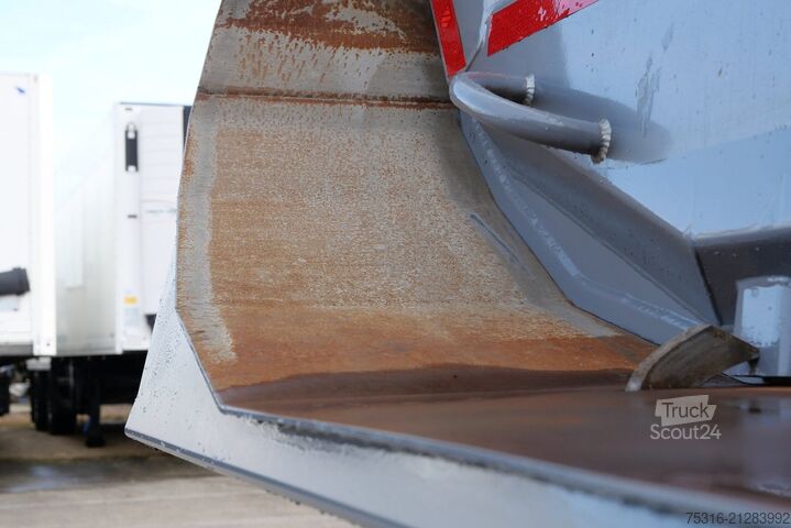 Naczepa wywrotka SCHWARTZMULLER 