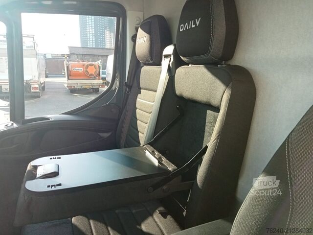Panelinis furgonas Iveco Daily 35S16V A8 Luchtvering - Adaptive Cruise C...