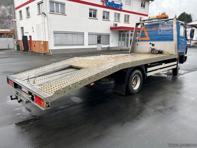 Abschleppwagen MERCEDES-BENZ 817 Abschlepper - 6 Gang - AHK - elek. Seilwinde