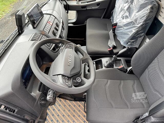 Chassis com cabina Iveco EuroCargo 180 E28-4815 Chassis Cabin (11 units)