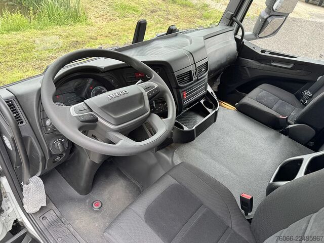 Padrão-SZM Iveco T-Way AT720T47TH ADR Tractor Head (5 units)