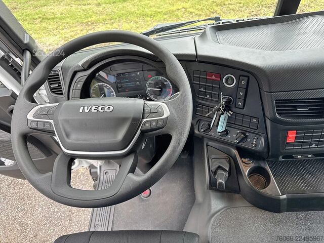 Padrão-SZM Iveco T-Way AT720T47TH ADR Tractor Head (5 units)