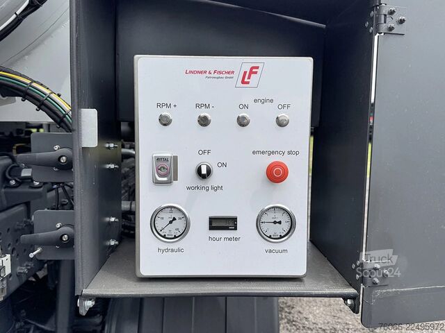 Tank Mercedes-Benz Zetros 3342-A Sewage Tank Truck