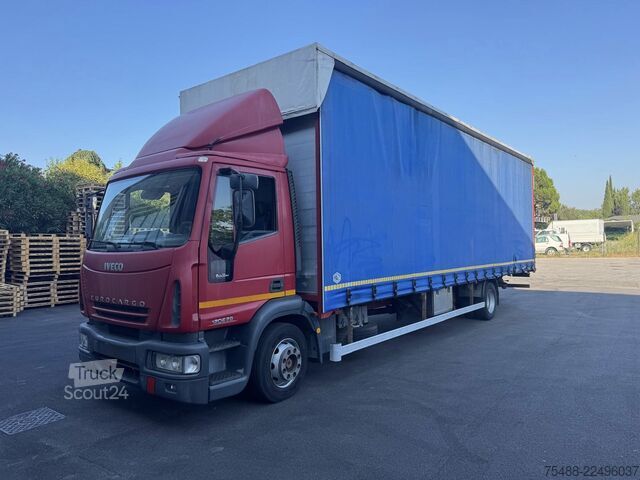 Тентований кузов 4x2 IVECO EUROCARGO 120 E 28