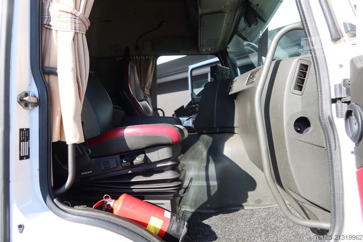 Mala Volvo FM Volvo FM 420 6x2 Stuur-As L.Z.V uitvoering