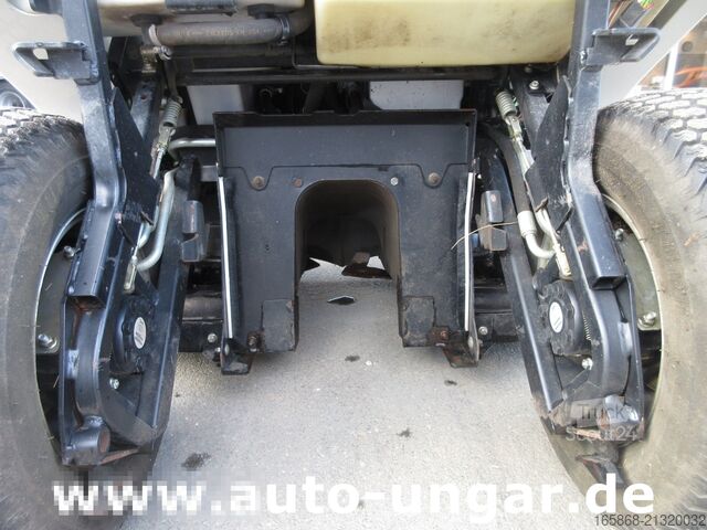 Mașină de cosit Etesia Buffalo 4x4 HVHPX 23PS Vanguard 760h