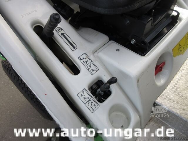 Mașină de cosit Etesia Buffalo 4x4 HVHPX 23PS Vanguard 760h
