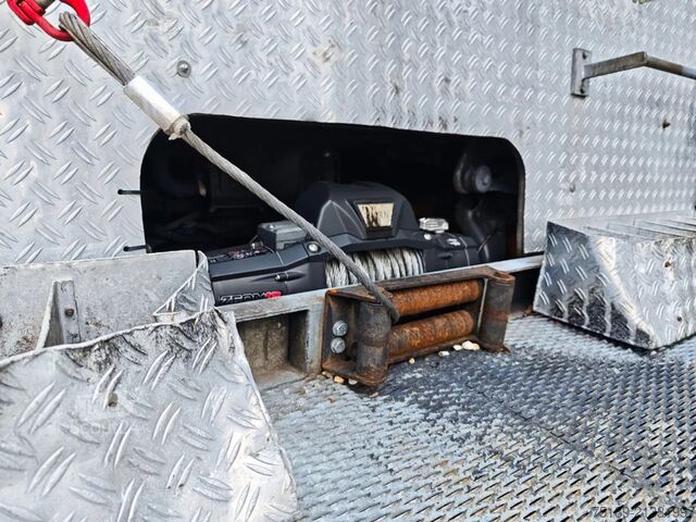 Furgão transportador de automóveis Scania R420 8x2 Beko