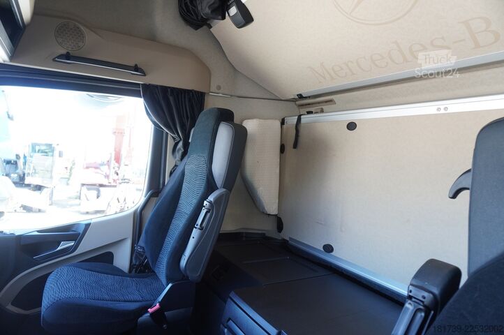 Ponyvás Mercedes-Benz Actros 2542 MP5 / Curtainsider 19 EPAL/