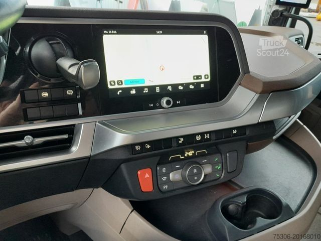 Standardni vlačilec DAF FT XG+ 530