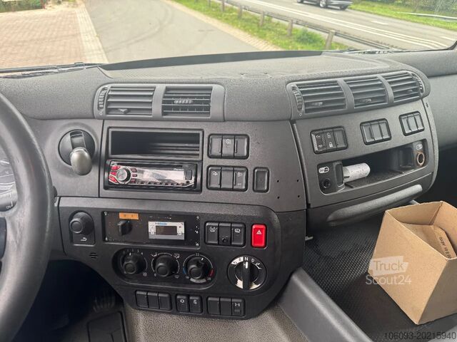 Koffert DAF CF 290 Bakwagen met verwaming