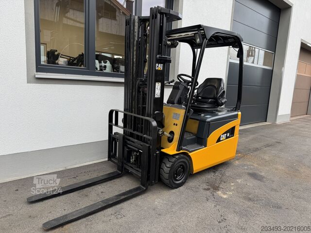 3-kolesni viličar Caterpillar EP16NT