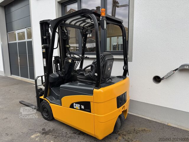 3-kolesni viličar Caterpillar EP16NT