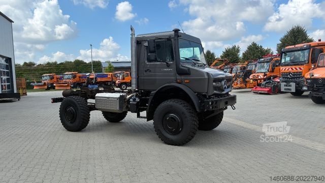 LKW-Fahrgestell MERCEDES-BENZ Unimog U5023
