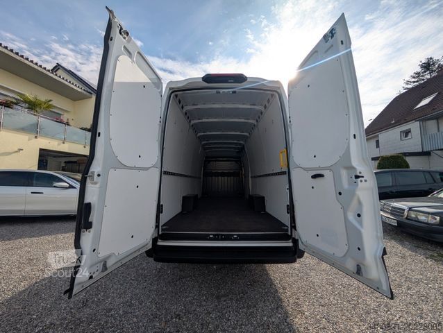 Dubă cu acoperiș înalt IVECO DAILY 35S18V L4H2 *AUTOMATIK* *NEUWERTIG* 176 PS