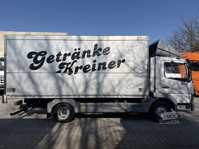 Vrachtwagen met bakwagen Mercedes-Benz Atego 818 Schwenkwand