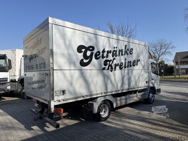 Vrachtwagen met bakwagen Mercedes-Benz Atego 818 Schwenkwand