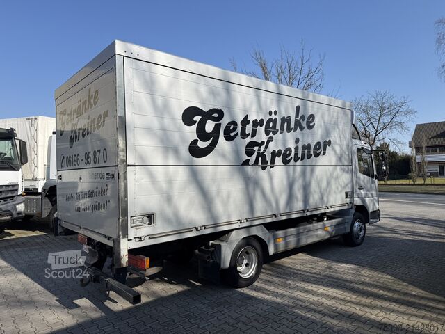 Camion de boissons Mercedes-Benz Atego 818 Schwenkwand