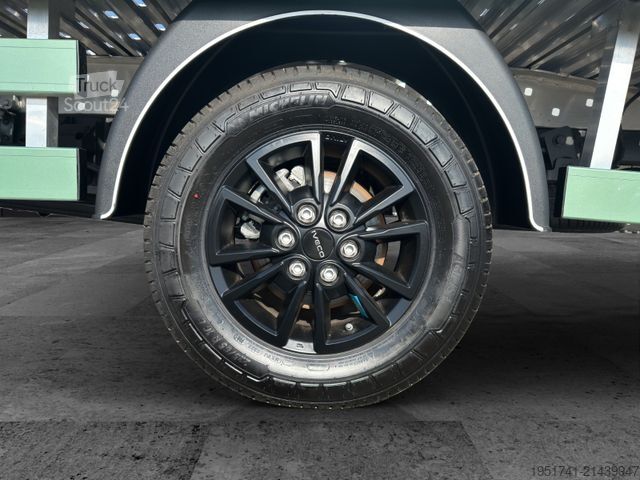 Vehicul de tractare IVECO Daily Abschleppwagen ALU Automatik Neu