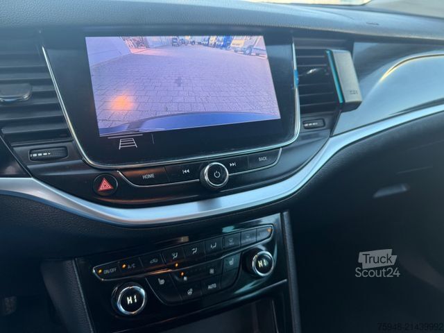 Minibus OPEL Astra Sports Tourer Navi Klima Kamera Motor NEU!