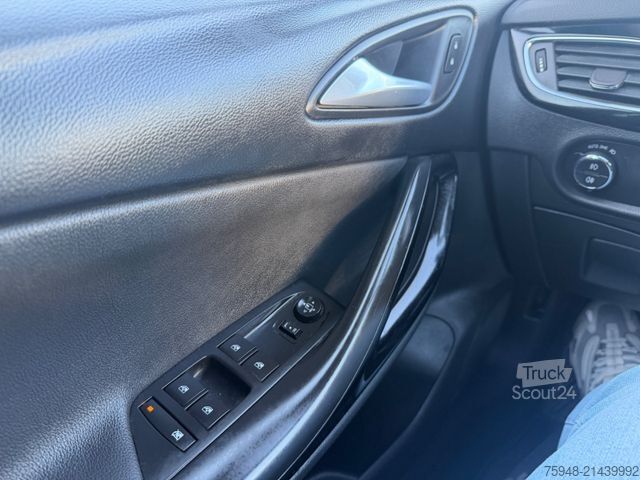 Minibus OPEL Astra Sports Tourer Navi Klima Kamera Motor NEU!