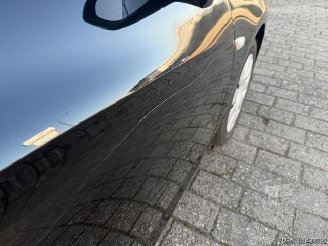 Minibus OPEL Astra Sports Tourer Navi Klima Kamera Motor NEU!