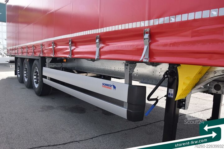 Öppen semitrailer med kapell SCHMITZ CARGOBULL Hubdach Liftachse LED XL und Getränkezert. MIETE