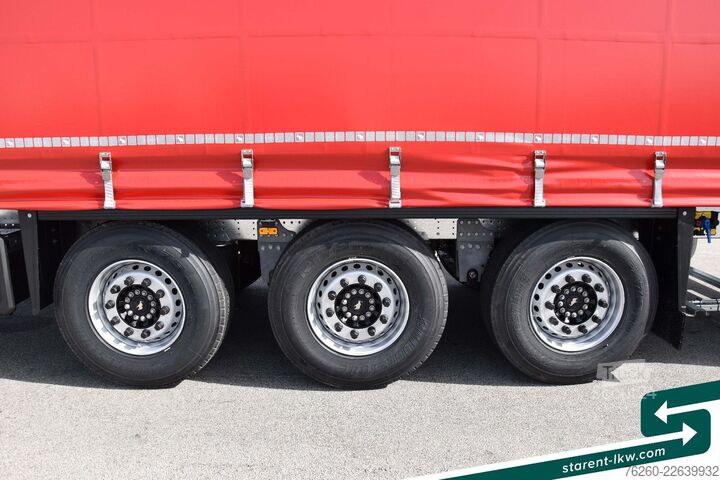 Öppen semitrailer med kapell SCHMITZ CARGOBULL Hubdach Liftachse LED XL und Getränkezert. MIETE